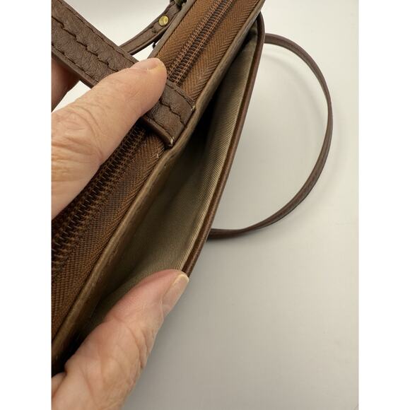 The Sak Iris Brown Leather Embossed Crossbody Wallet Clutch, Phone Holder, Xbody - Picture 3 of 9